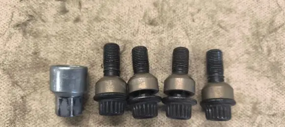 Porsche Macan (95B) Nuts/bolts