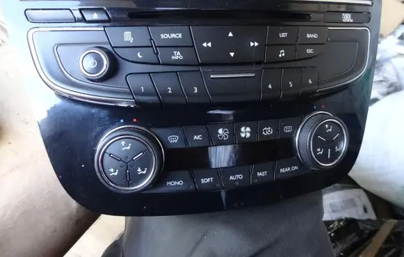 Peugeot 508 Head unit multimedia control 96656644XZ