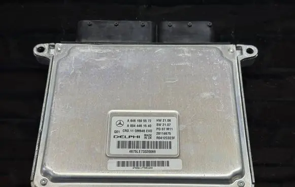 Mercedes-Benz E W211 Engine control unit/module A6461505572 A0044461540 28114675