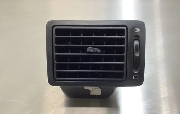 Fiat Scudo Dashboard side air vent grill/cover trim 9634499077