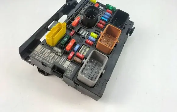Fuse box set
