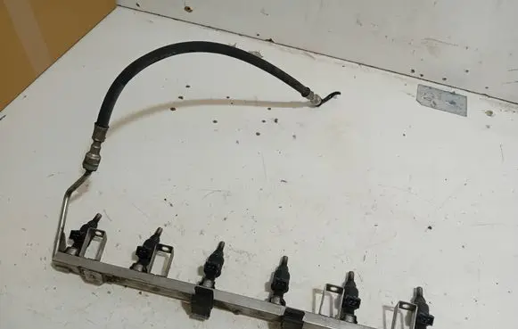 BMW 5 E60 E61 Fuel main line pipe 7541453