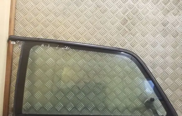 Audi A3 S3 8L Rear side window 43R00049