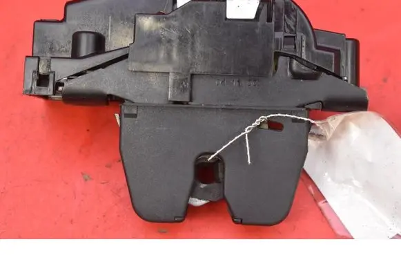Peugeot 508 RXH Tailgate/trunk/boot lock/catch/latch 9671153580