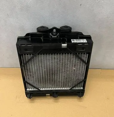 BMW 5 F10 F11 Optional radiator 7802662 1711 P3252003