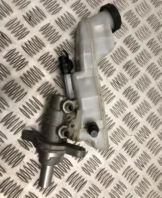 Ford Puma Clutch master cylinder H1BCB