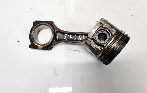 Mazda 5 Piston with connecting rod