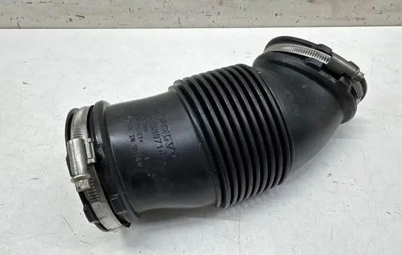 Volvo XC90 Air intake hose/pipe 32339714