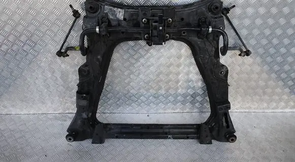 Nissan Leaf II (ZE1) Front suspension assembly kit set 