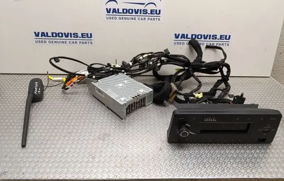 Peugeot Partner III Radio/CD/DVD/GPS head unit 9818777680 0053495 ER4563416