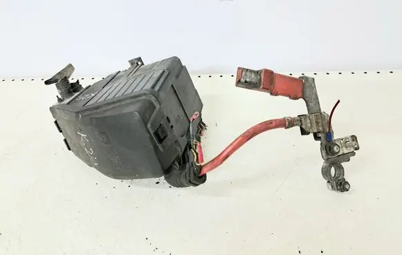 Volvo V70 Positive cable (battery) 