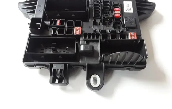 Opel Insignia A Fuse module 22737768