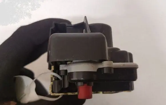 Citroen Xsara Picasso Rear door lock
