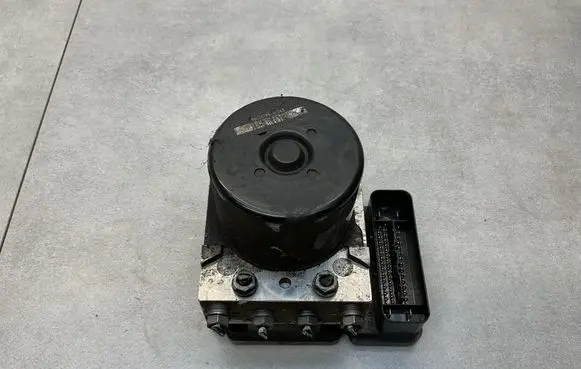 Volkswagen Eos ABS Pump 1K0907379BE 1K0614517CP