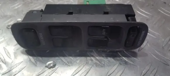 Suzuki Baleno EG Electric window control switch