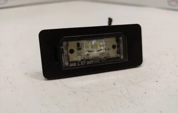 BMW 4 F32 F33 Number plate light 63267193293