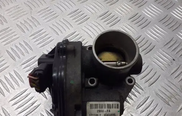 Ford Focus Throttle body valve 0S6U-FA