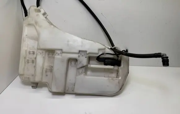 BMW 6 F06 Gran coupe Windshield washer fluid reservoir/tank 13264011 7269664 7269663