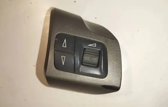 Opel Vectra C Steering wheel buttons/switches 440768813