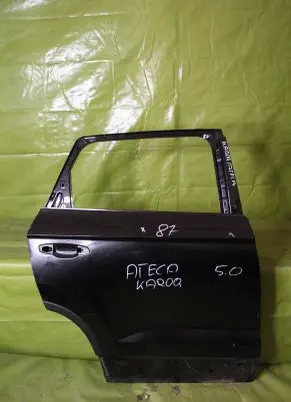 Skoda Karoq Front door 000259