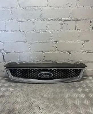 Ford Focus Front bumper upper radiator grill 4m518200