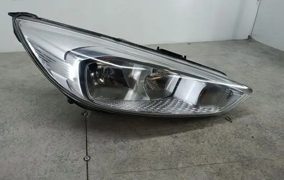 Ford Focus Headlight/headlamp F1EB13W029AD