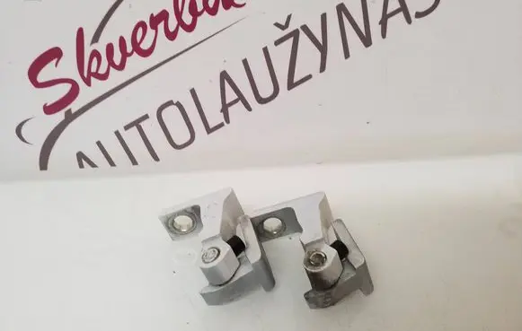 Porsche Cayenne (92A) Front door upper hinge 8K0831402A
