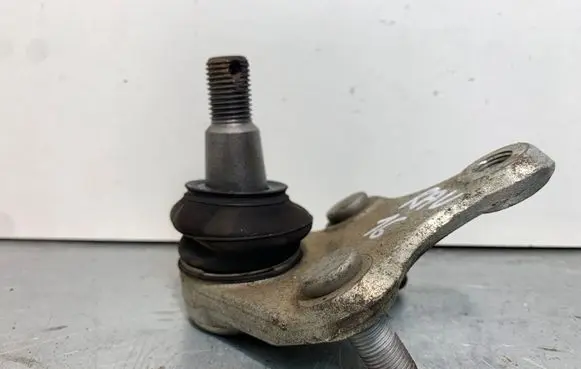 Toyota RAV 4 (XA40) Front ball joint 