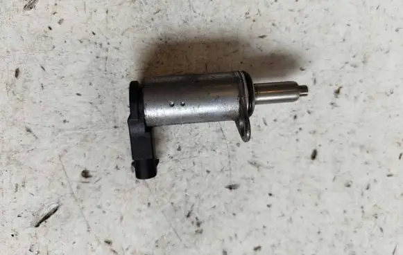 Audi Q5 SQ5 Camshaft vanos timing valve 06H103697C