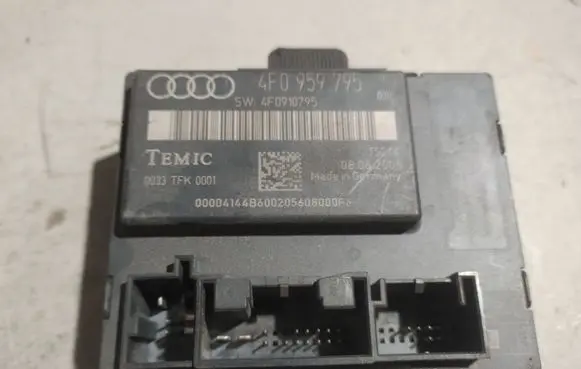 Audi A6 S6 C6 4F Central body control module 4F0959795 4F0910795 0033TFK0001