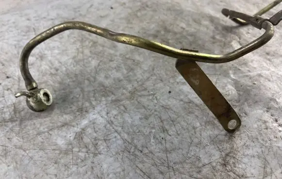Toyota Corolla Verso E121 Fuel line pipe