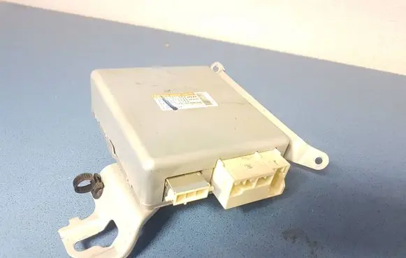 Toyota Avensis T270 Other control units/modules 8965005070 6900001683 DL501000232