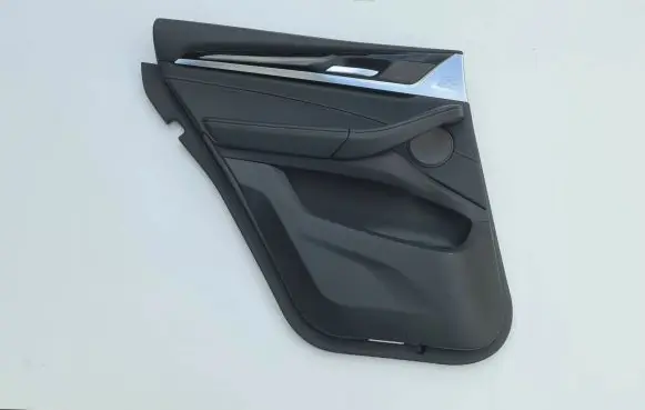 BMW X4 G02 Coupe rear side trim panel 5098892 6034460