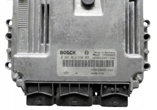 Renault Trafic II (X83) Engine control unit/module 0281011530