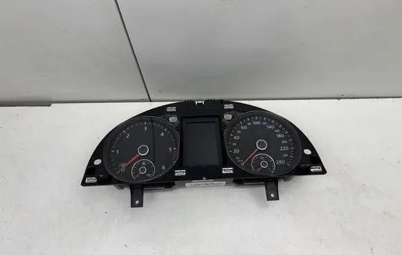 Speedometer (instrument cluster)