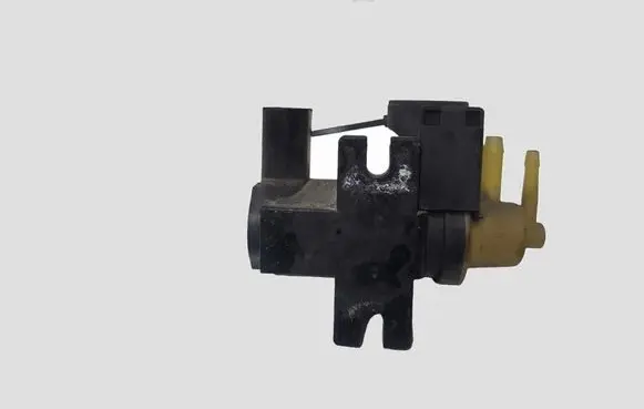 Volvo S40 Turbo solenoid valve 70232502 31293964