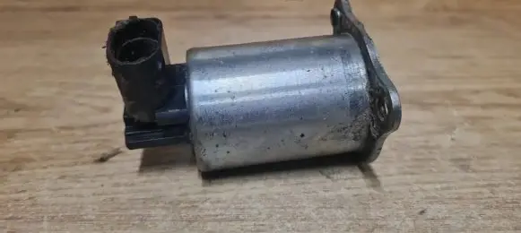 Volvo S40, V40 EGR valve 8200542997