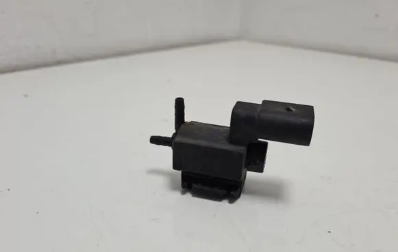 Audi A6 S6 C6 4F Turbo solenoid valve 037906283C 05T224
