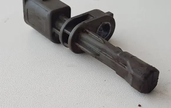 Seat Leon (5F) ABS rear brake sensor WHT003864B 10071164383