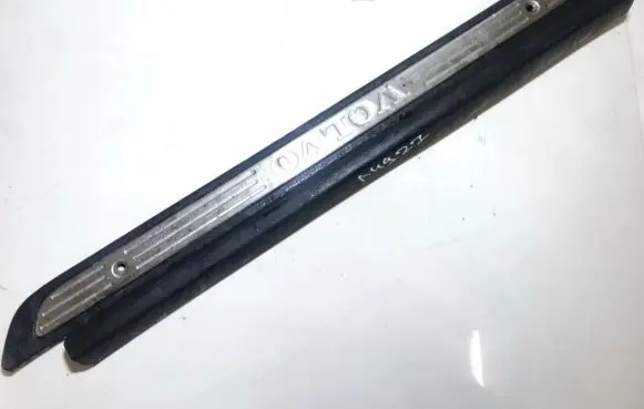 Volvo S40, V40 Front sill trim cover 30818425