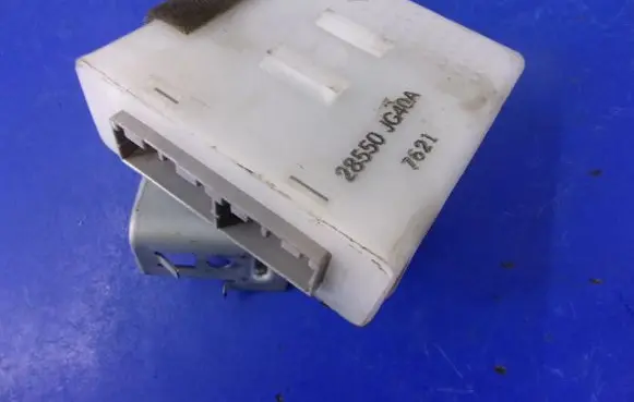 Nissan X-Trail T30 Engine control unit/module ECU 28550JG40A