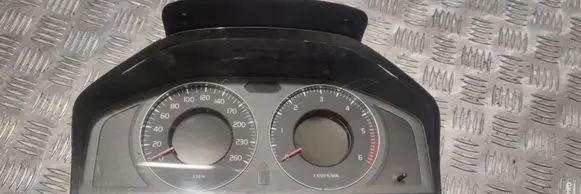 Volvo S80 Speedometer (instrument cluster) 30786053