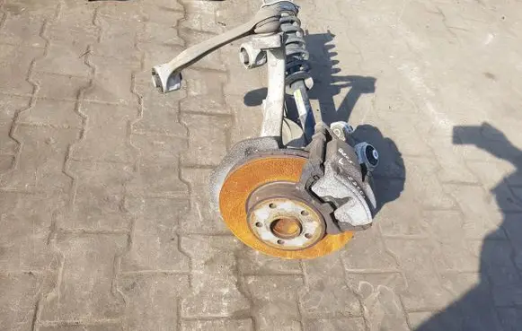 Mercedes-Benz C W205 Front wheel hub spindle knuckle 2052100