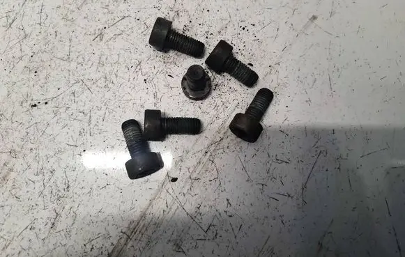 Ford Focus Nuts/bolts