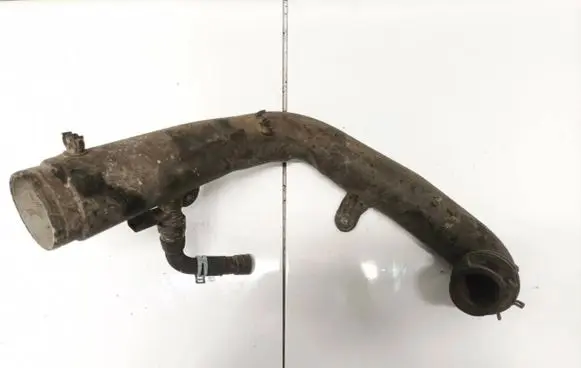 Air intake hose/pipe
