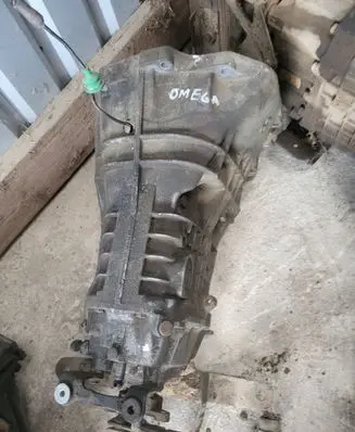 Opel Omega B1 Manual 5 speed gearbox 90523122 3822680