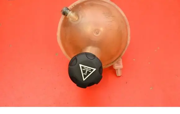 Citroen C4 II Picasso Coolant expansion tank/reservoir 