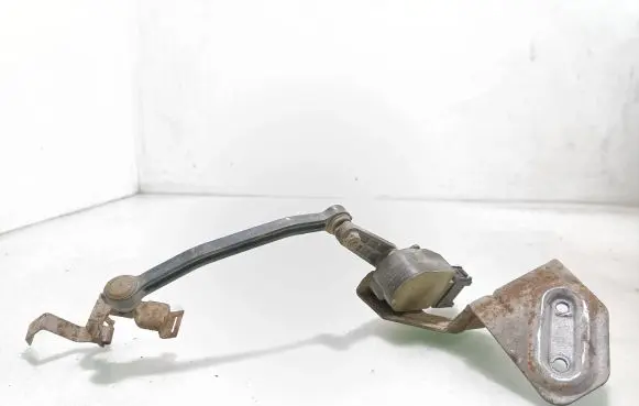 Headlight/headlamp level sensor