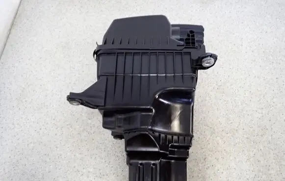 KIA Soul Air filter box 281102K100