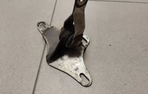 Muffler mount bracket/holder